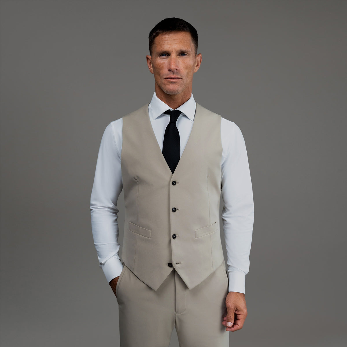 Custom suit vest model Tyler in Fog