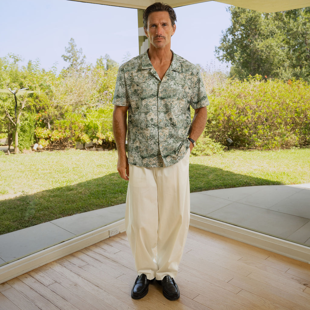 Stretch Cotton Camp Shirt model Tyler in Malibu Bloom