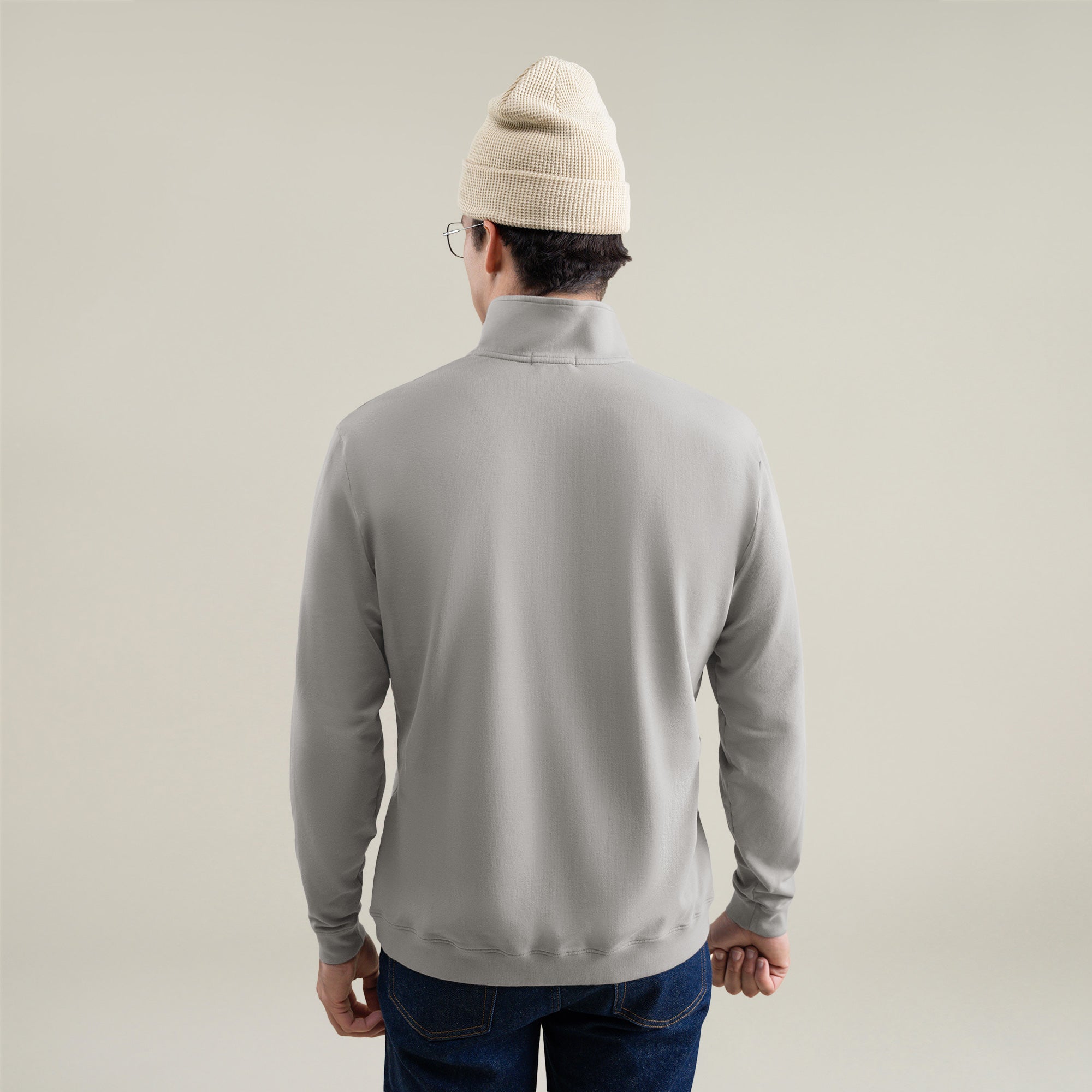 Tags:(6'1" - 165 lbs|Large) Custom t-shirt tee model Jessey in Frost Gray