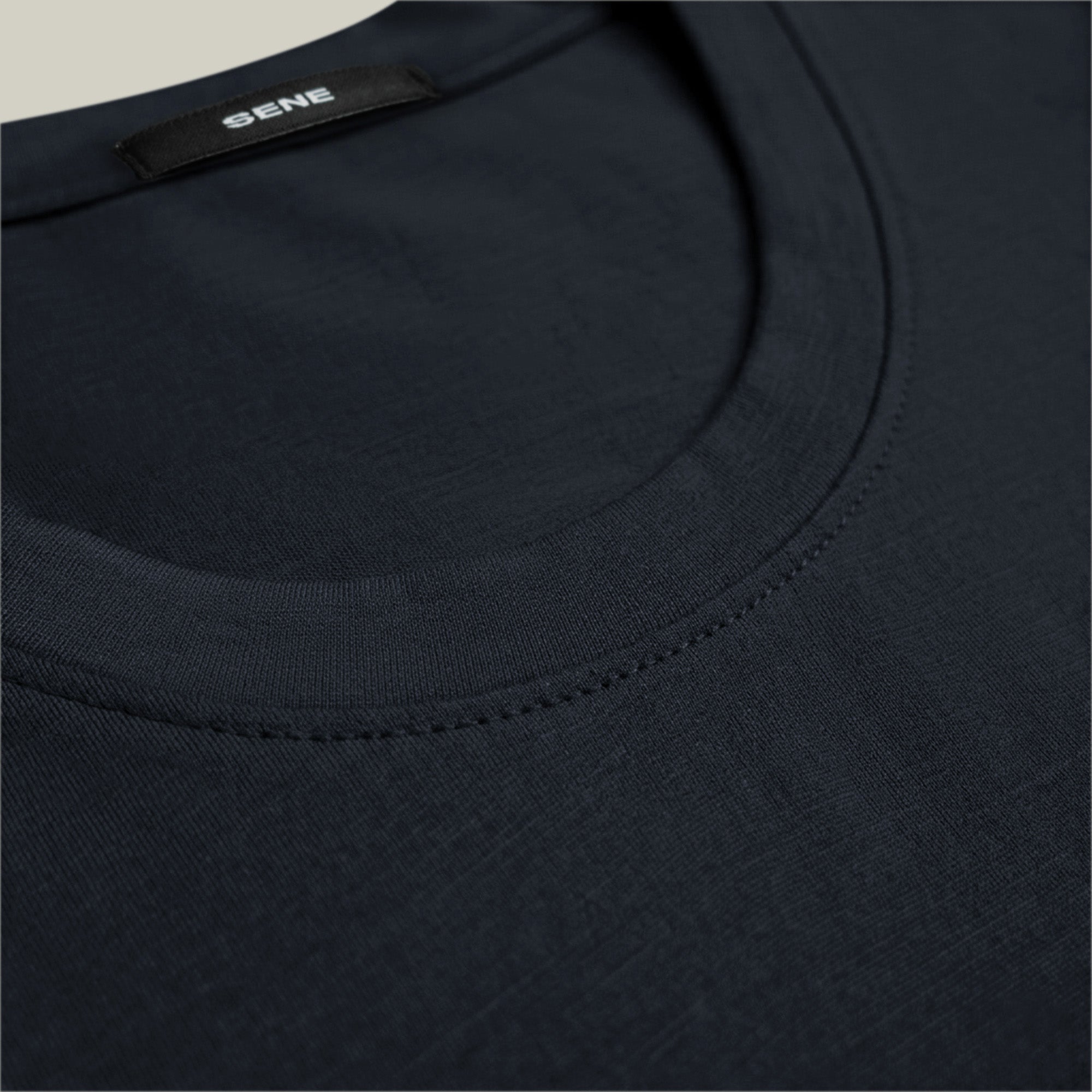 Merino Wool Crew Pocket T-Shirt in Dark Navy