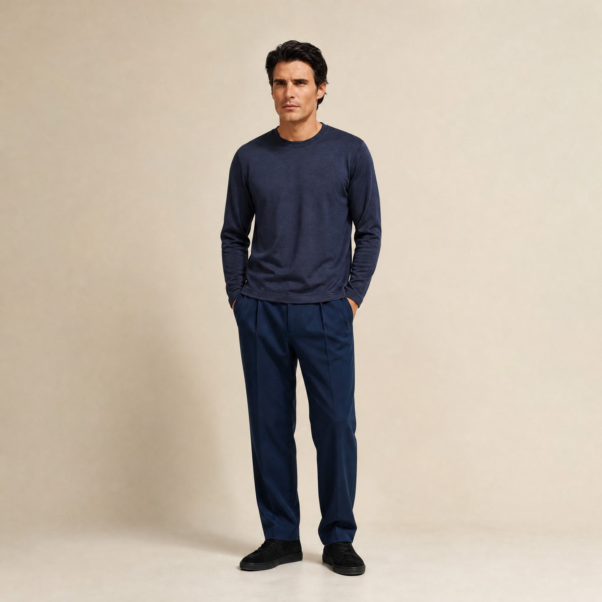 Merino Wool Long Sleeve T-Shirt model Matteo in Dark Navy