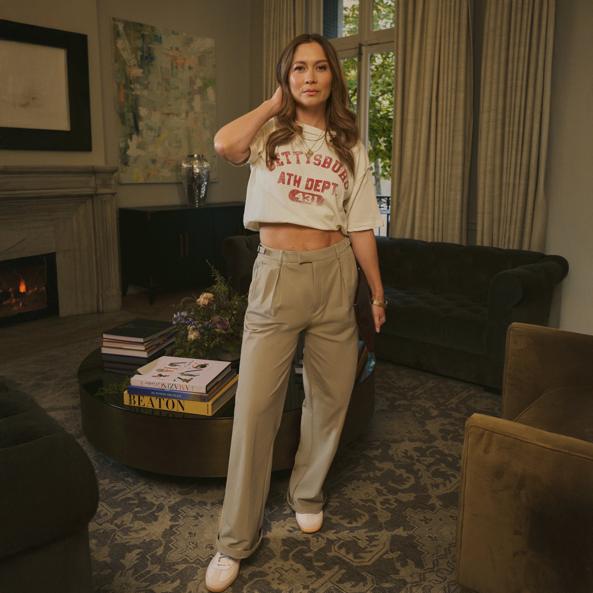 emma lovewell x sene peloton instructor model emma wearing flextech trouser in sand