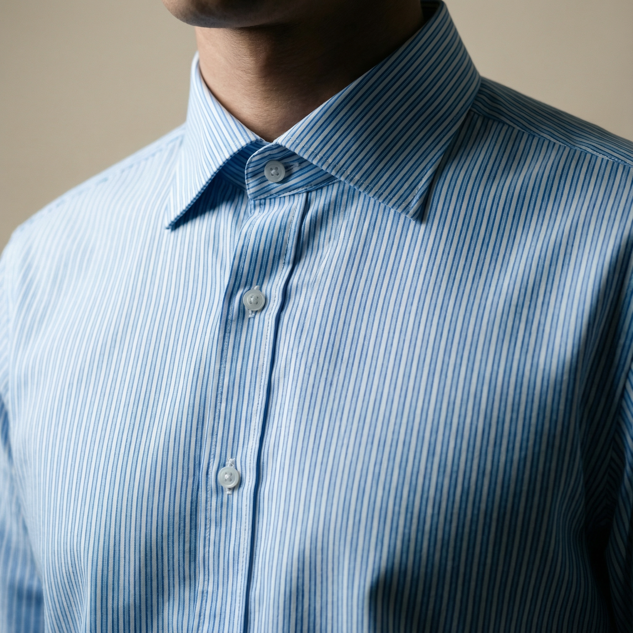Custom Bespoke Tailored Spread Shirt model Guillermo in Sky Blue Micro Stripe