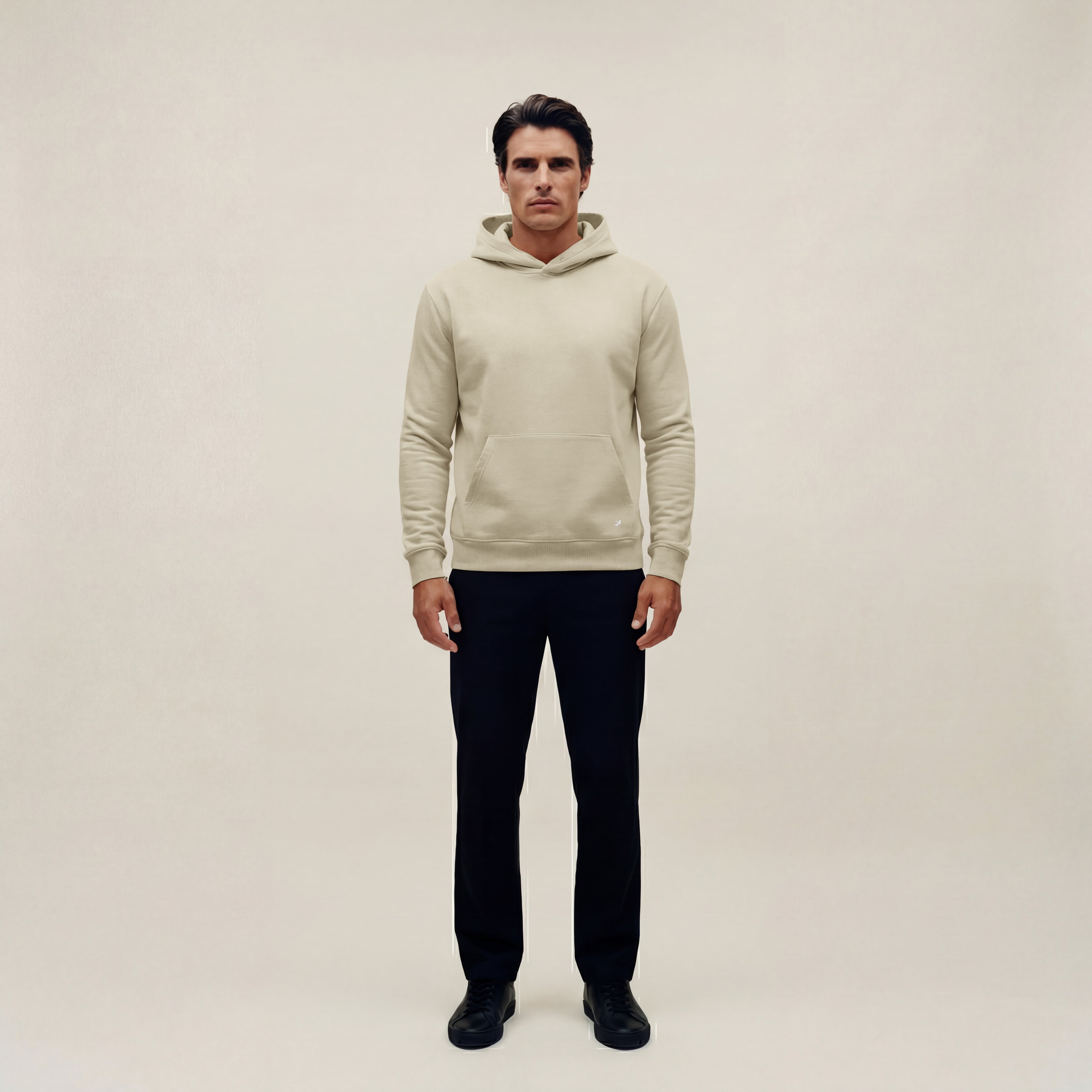 Cumulus Hoodie model Matteo in Villa Stone