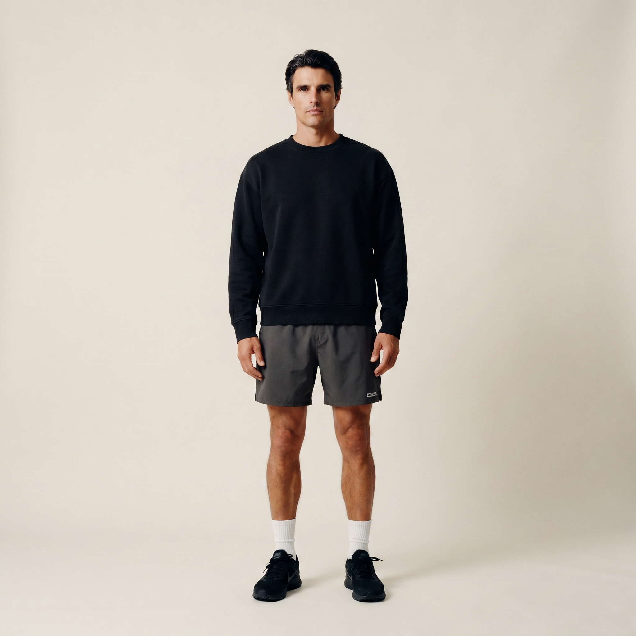 Terry Fleece Pullover model Matteo in Black
