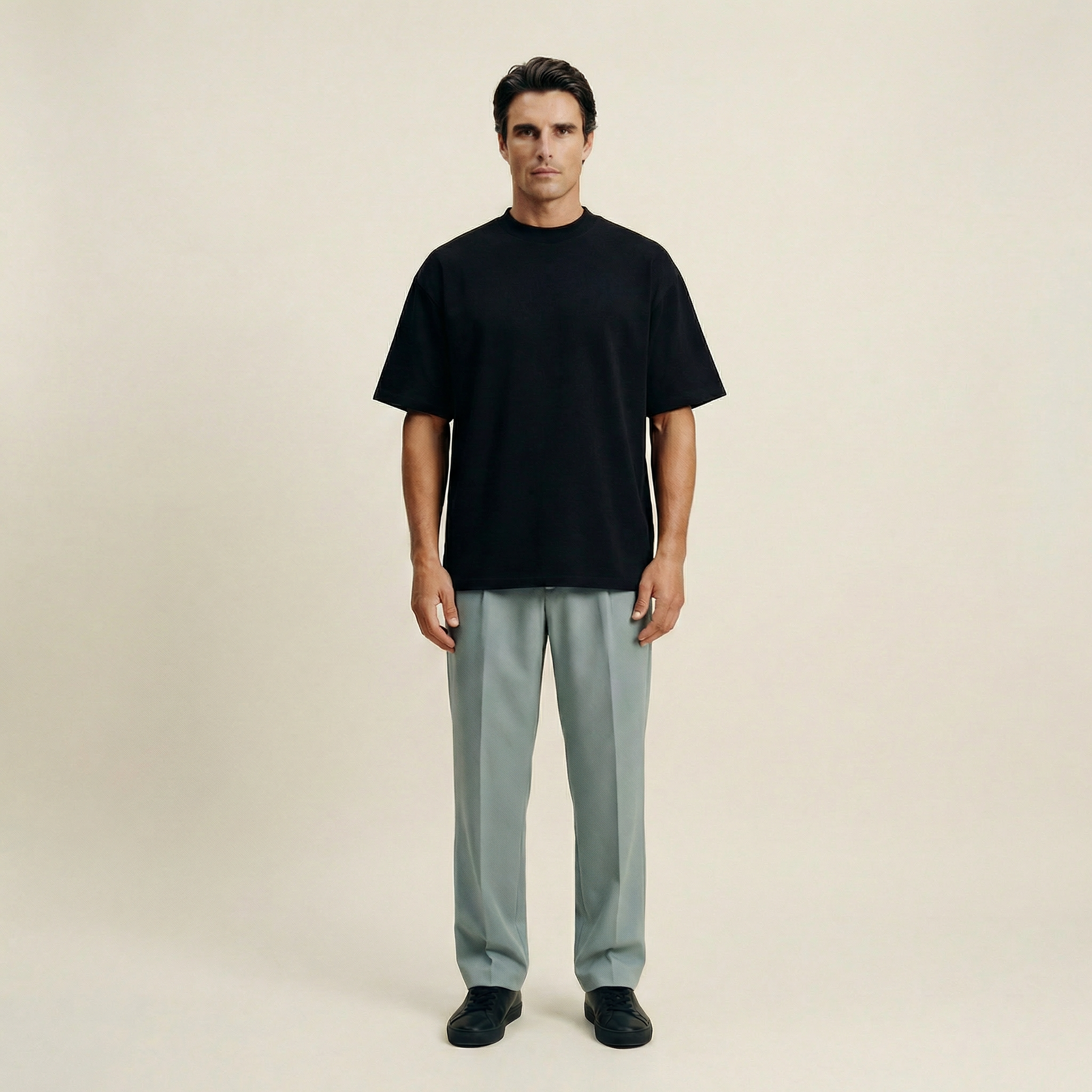 Cumulus oversized t-shirt on a beige background model Kive in All-Black