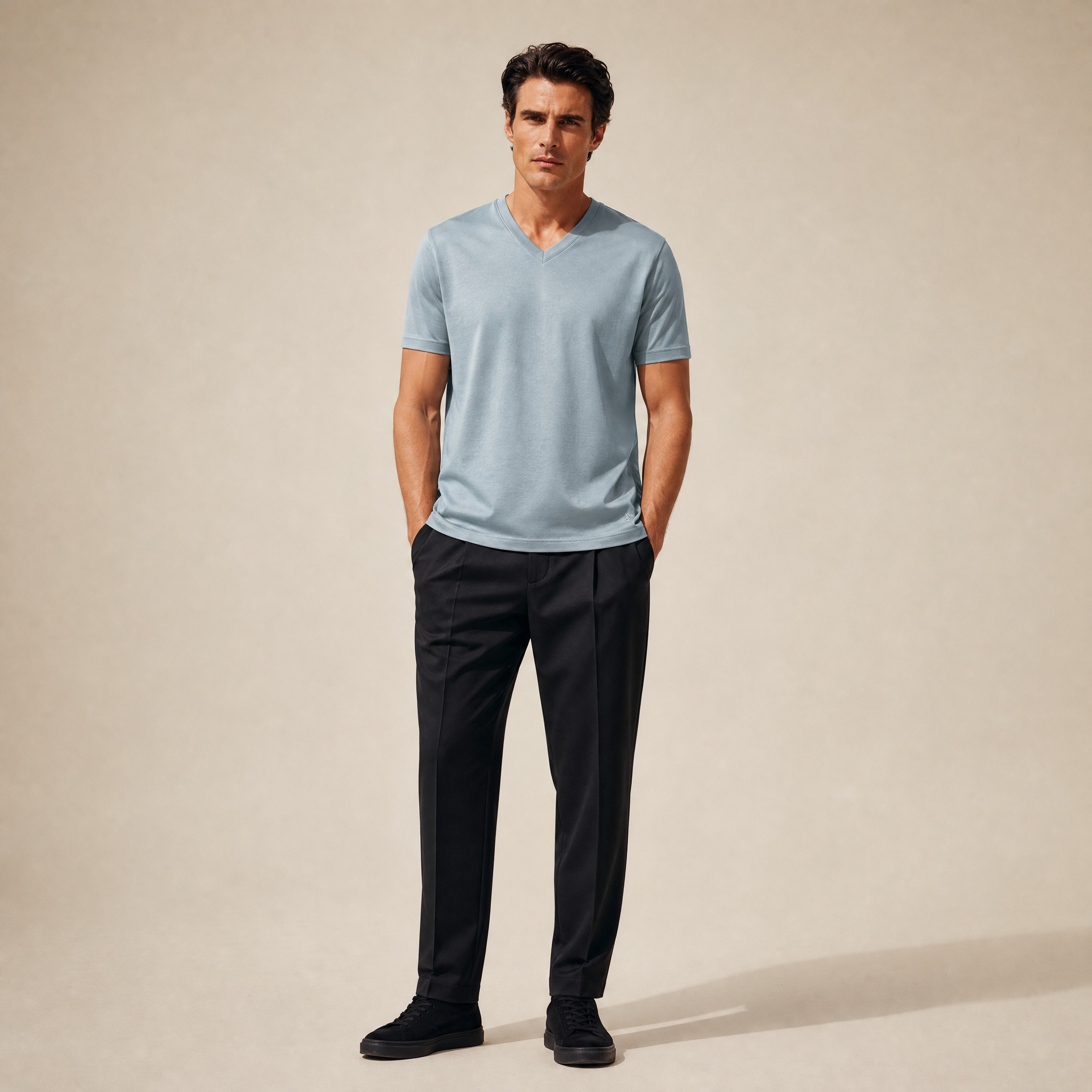Pima Reserve V-Neck T-Shirt model Matteo in Steel