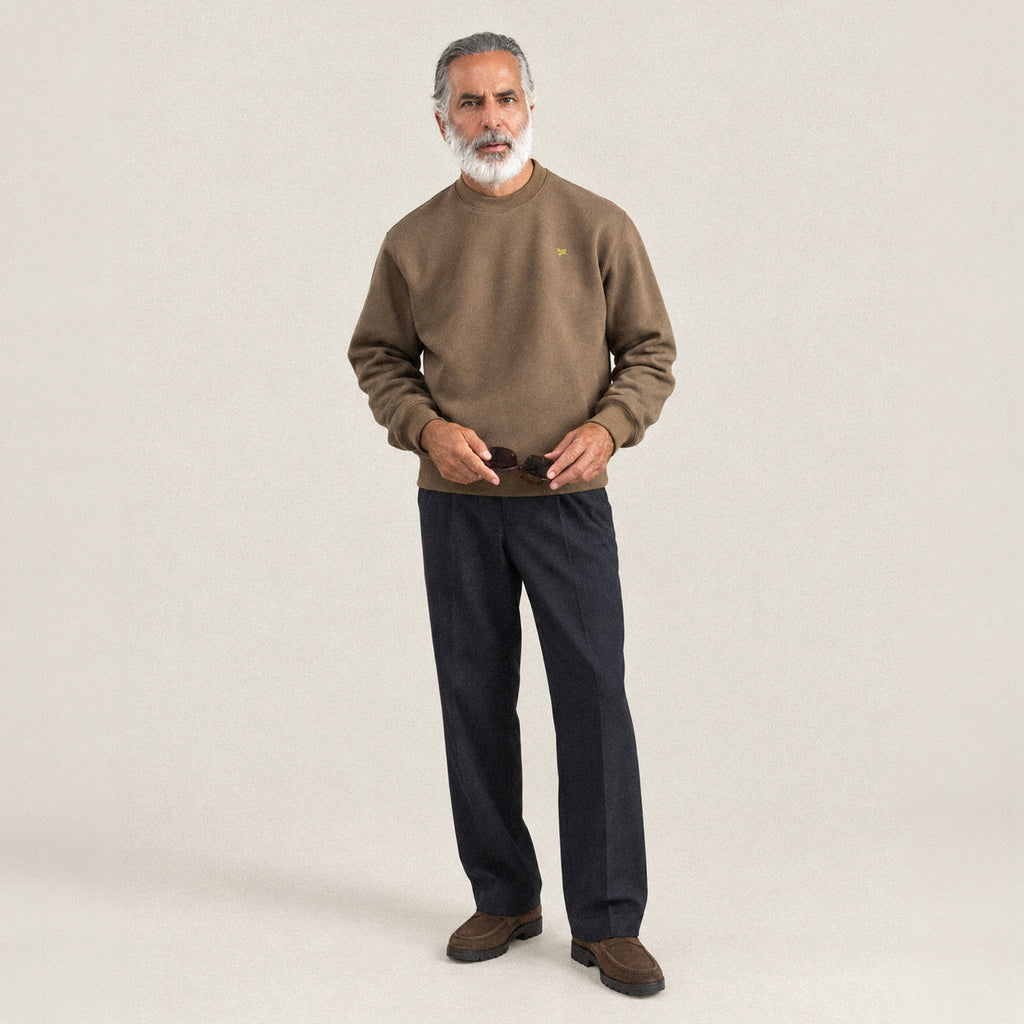 Evening Crewneck Sweater model Guillermo in Tobacco