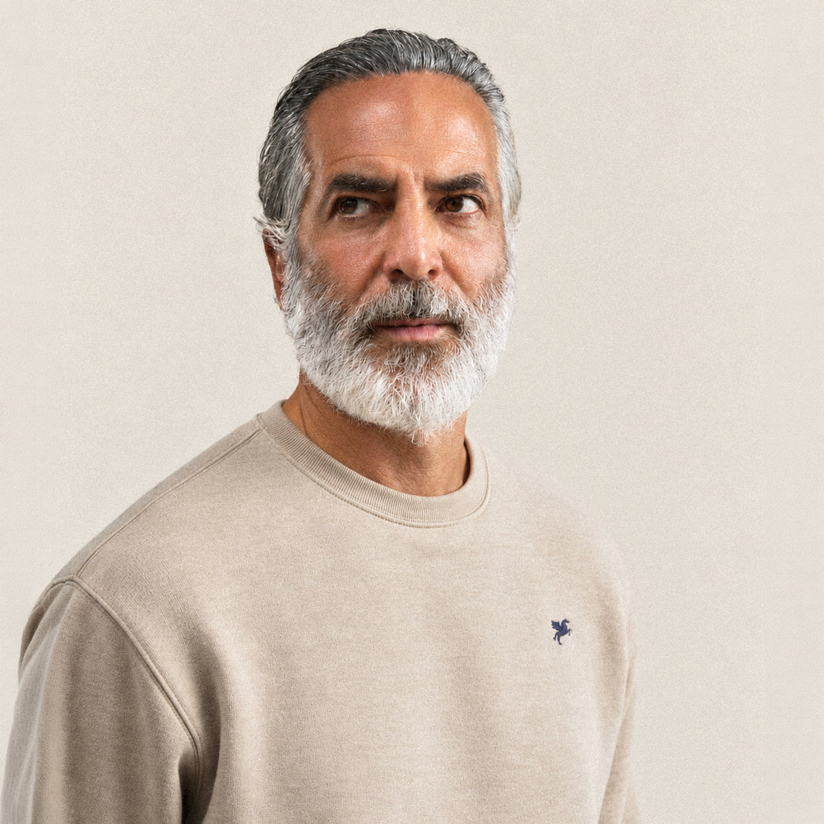 Evening Crewneck Sweater model Guillermo in Clay