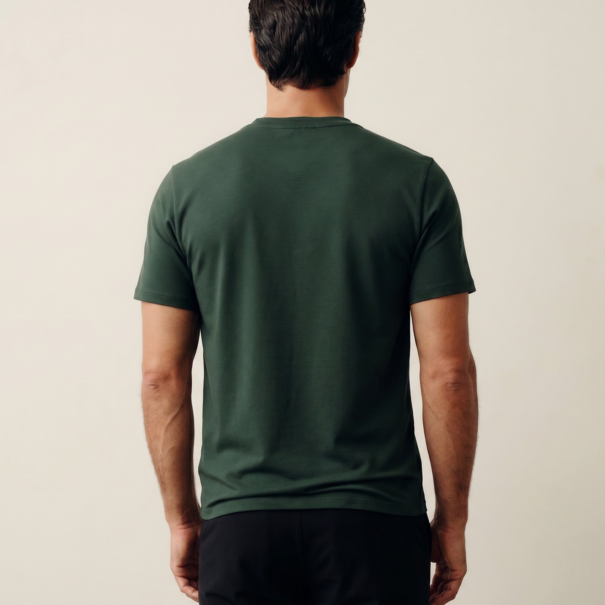green v-neck T-shirt model Matteo in Pine Grove
