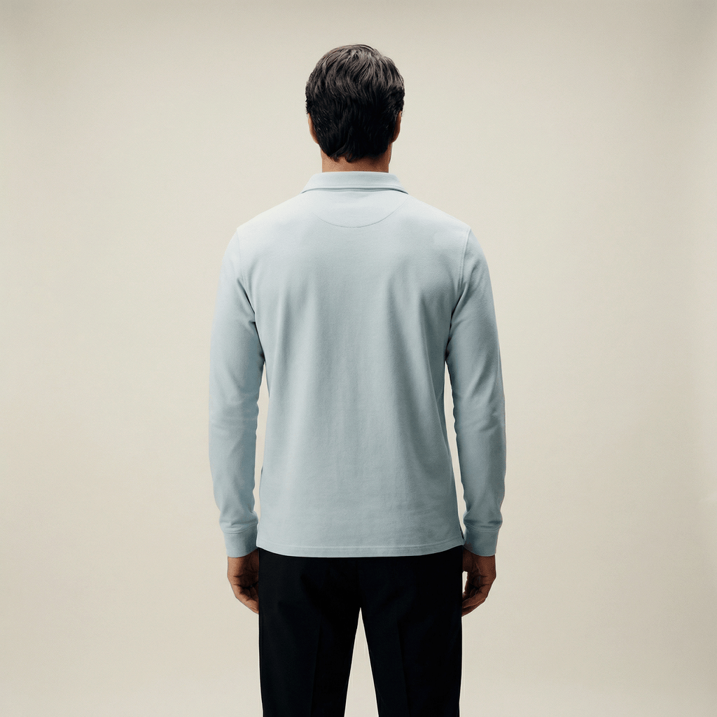 Tags:(6’2" - 180 lbs|Large) Custom t-shirt tee model Kive in Blue Fog