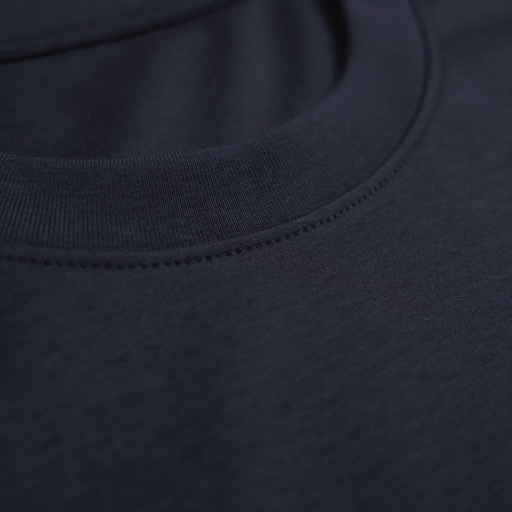 Pima Reserve Long Sleeve T-Shirt model Matteo in Navy