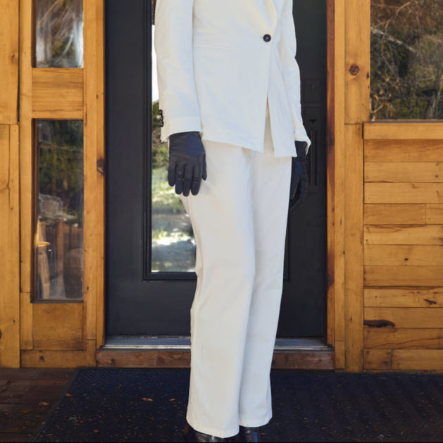 bespoke athletic women's dress pants athleisure model Moe in Cream