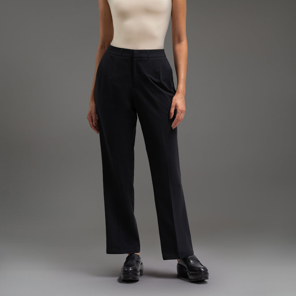 bespoke athletic women's dress pants athleisure model Moe in Black