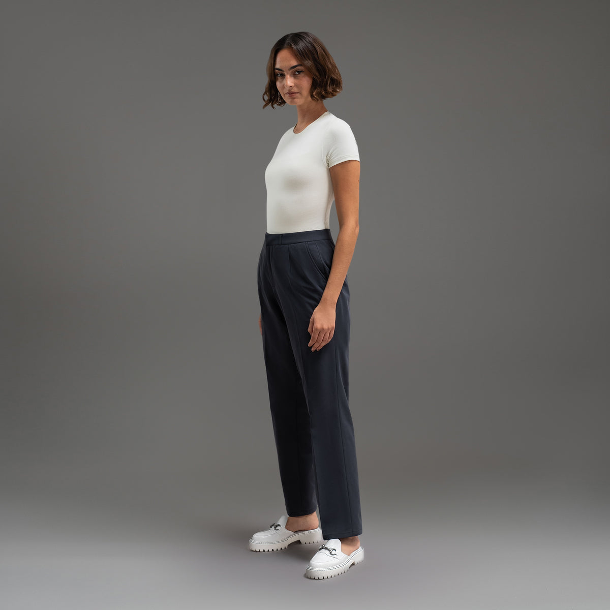 bespoke athletic women's dress pants athleisure model Moe in Charcoal