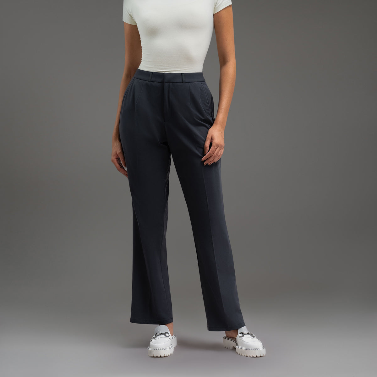 bespoke athletic women's dress pants athleisure model Moe in Charcoal