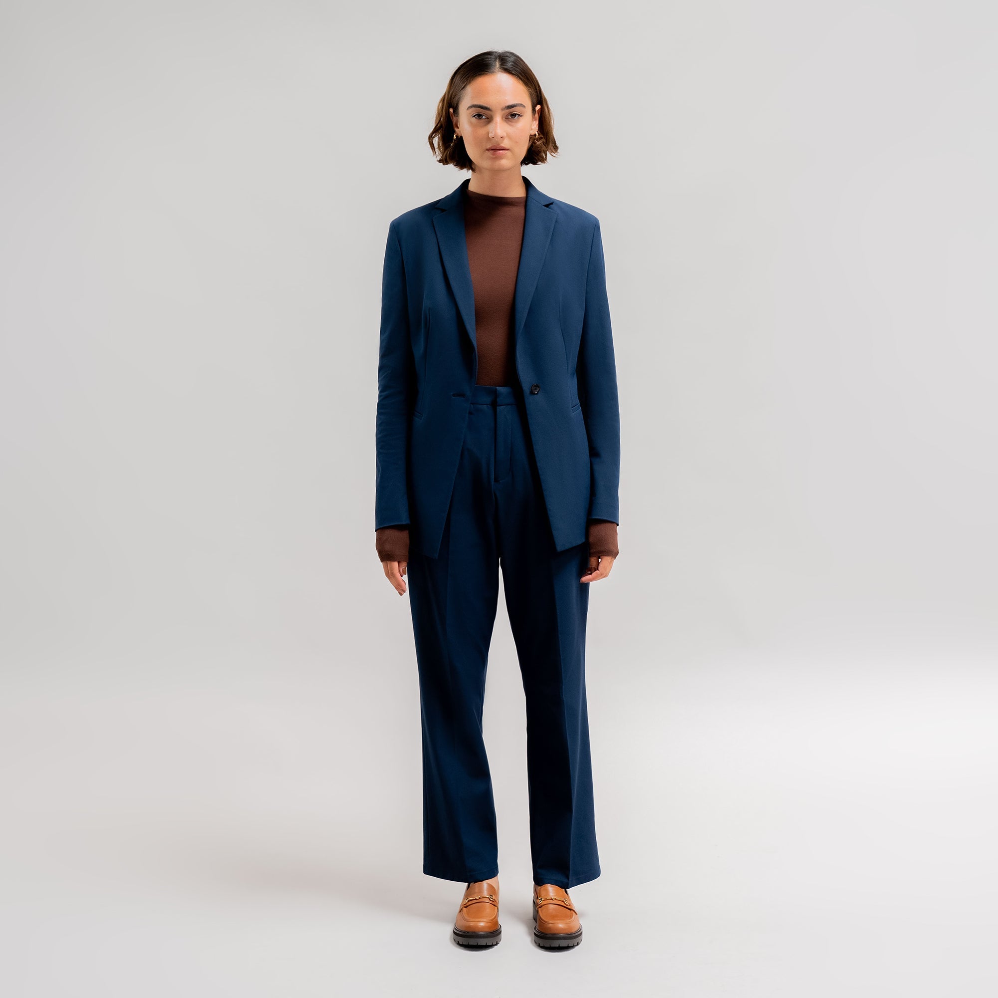 bespoke custom women's blazer pantsuit model Moe in Navy