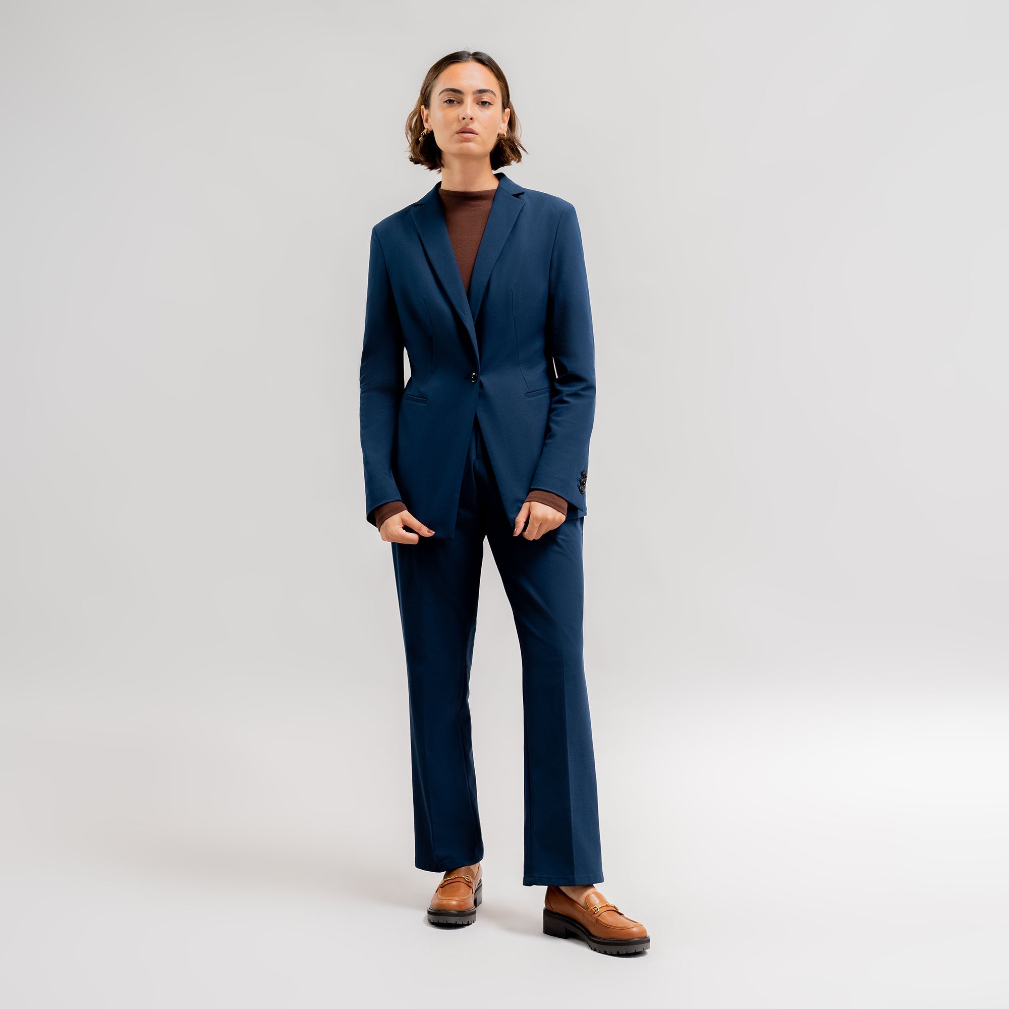 bespoke custom women's blazer pantsuit model Moe in Navy