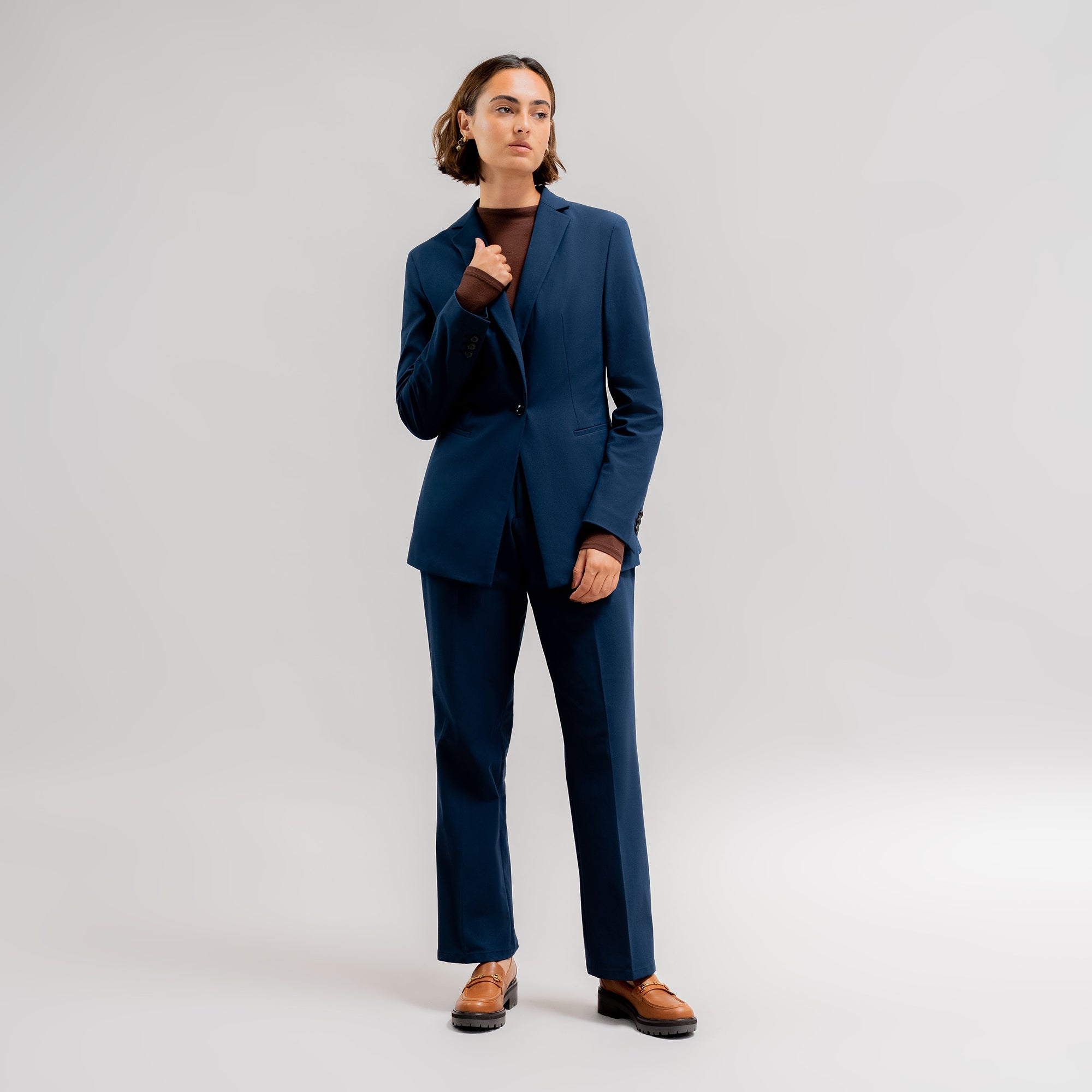 bespoke custom women's blazer pantsuit model Moe in Navy