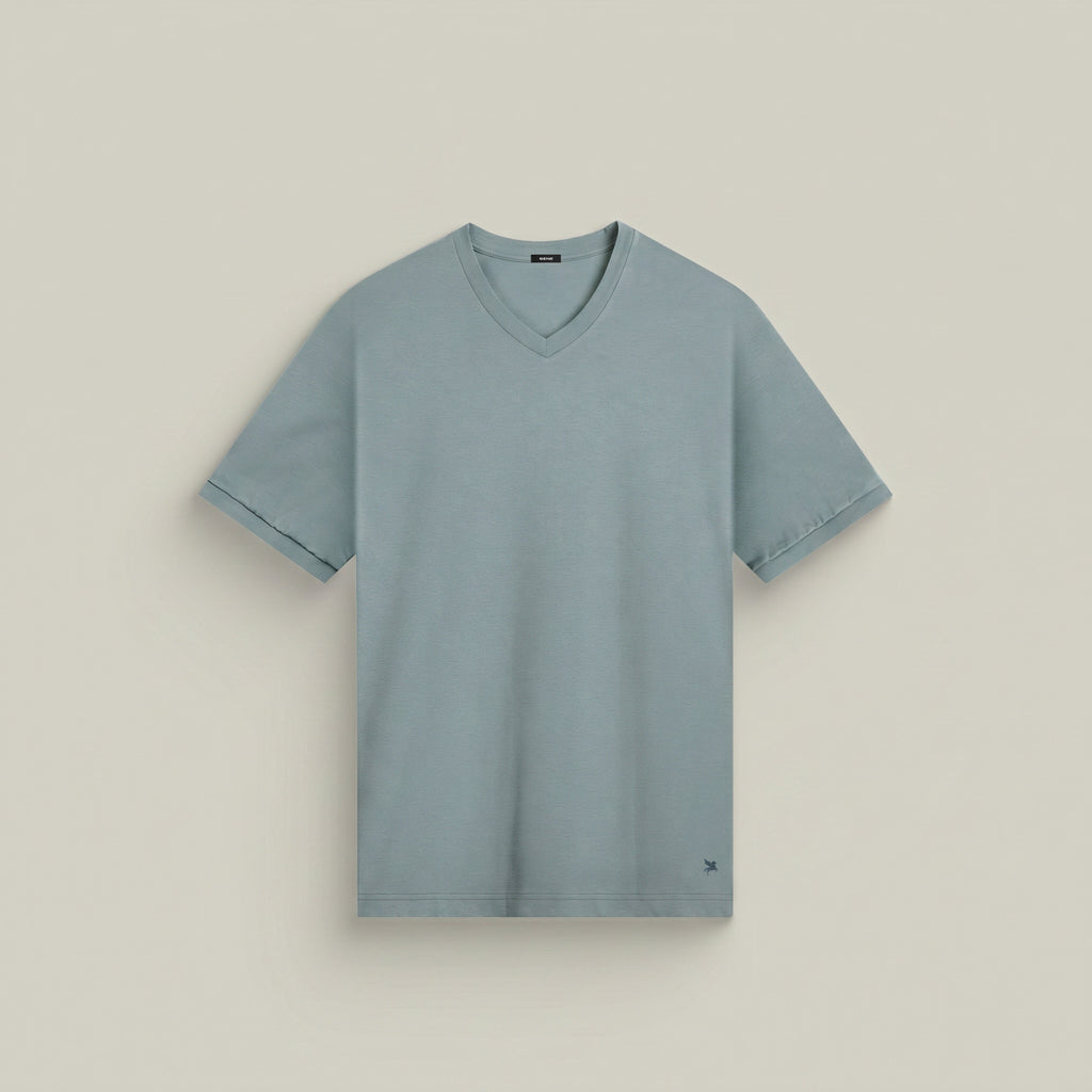 Pima Reserve V-Neck T-Shirt model Matteo in Steel