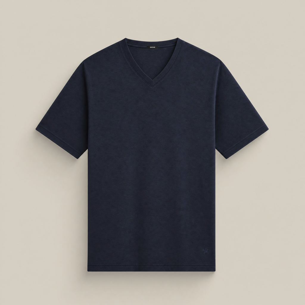 Pima Reserve V-Neck T-Shirt model Matteo in Navy
