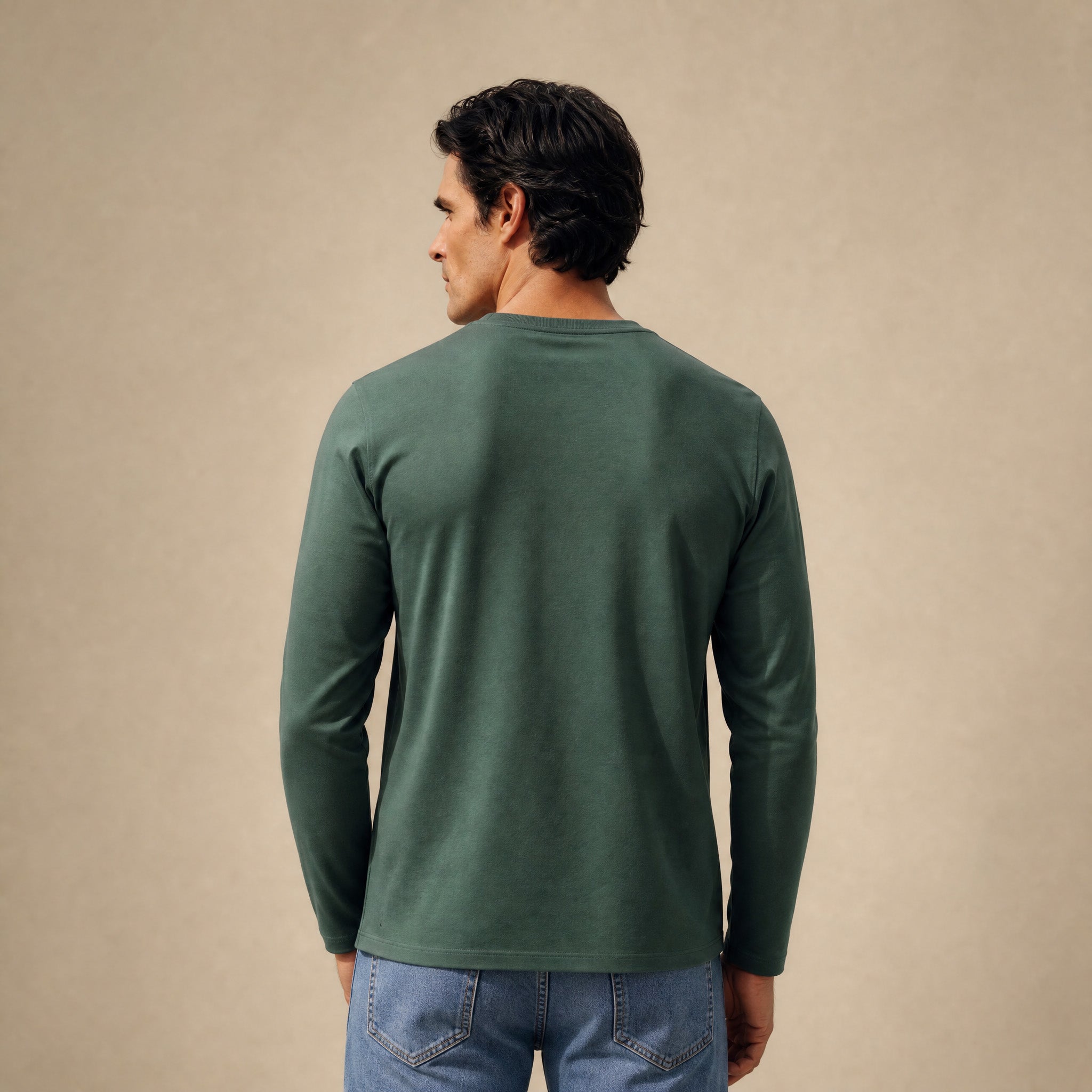 Pima Reserve Long Sleeve T-Shirt model Matteo in Sea Moss