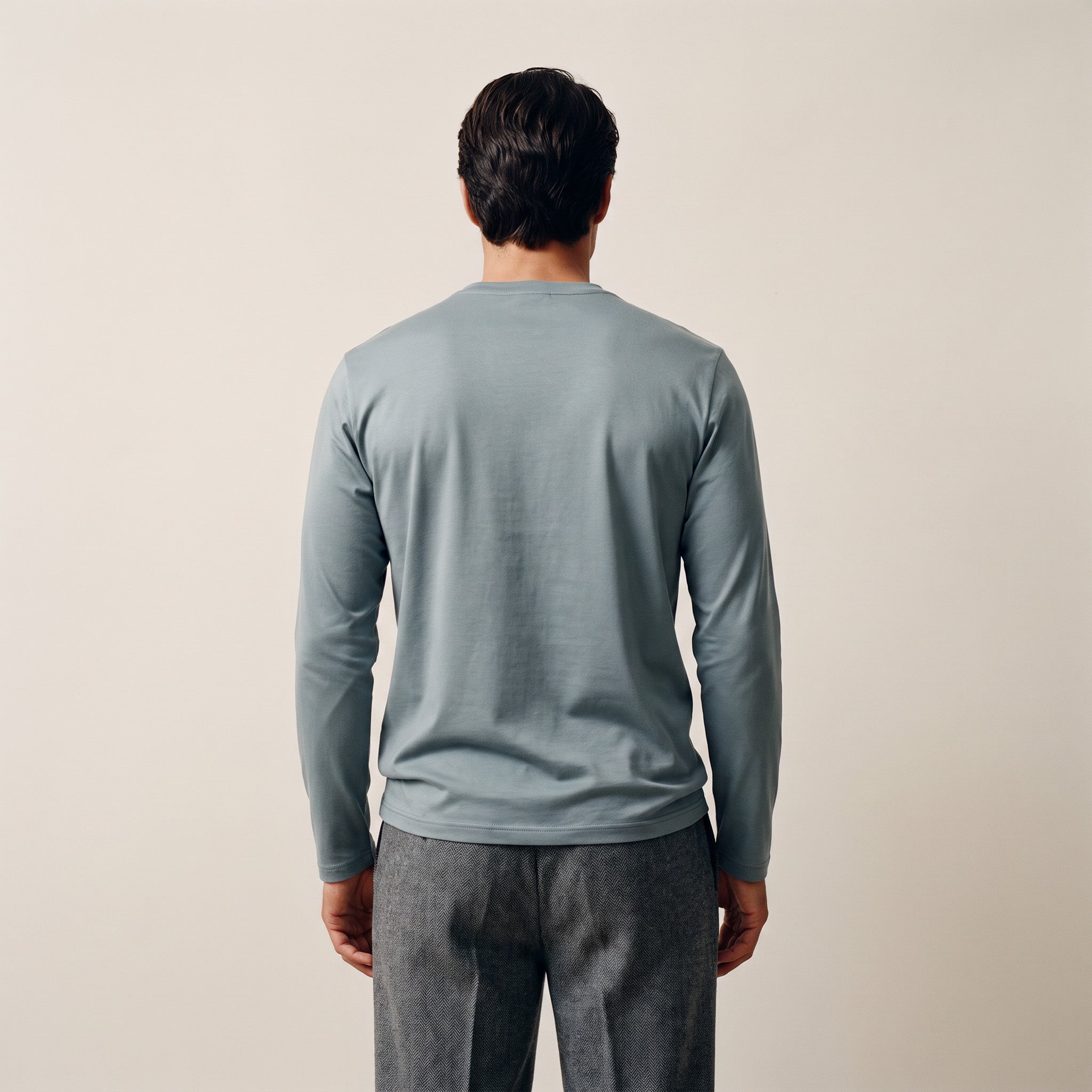 Pima Reserve Long Sleeve T-Shirt model Matteo in Steel