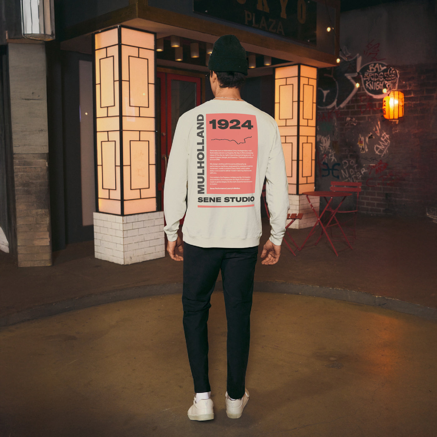 Tags:(Large | 6'1" - 165) Custom t-shirt tee model Jessey in Bone