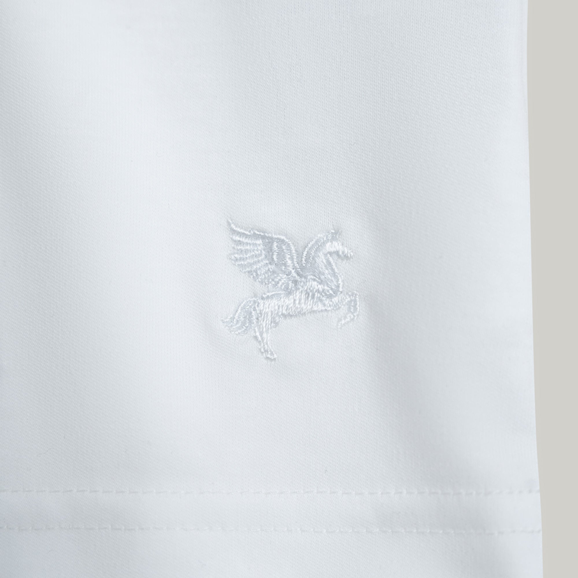 Pima Reserve Crew Pocket T-Shirt model Matteo in White