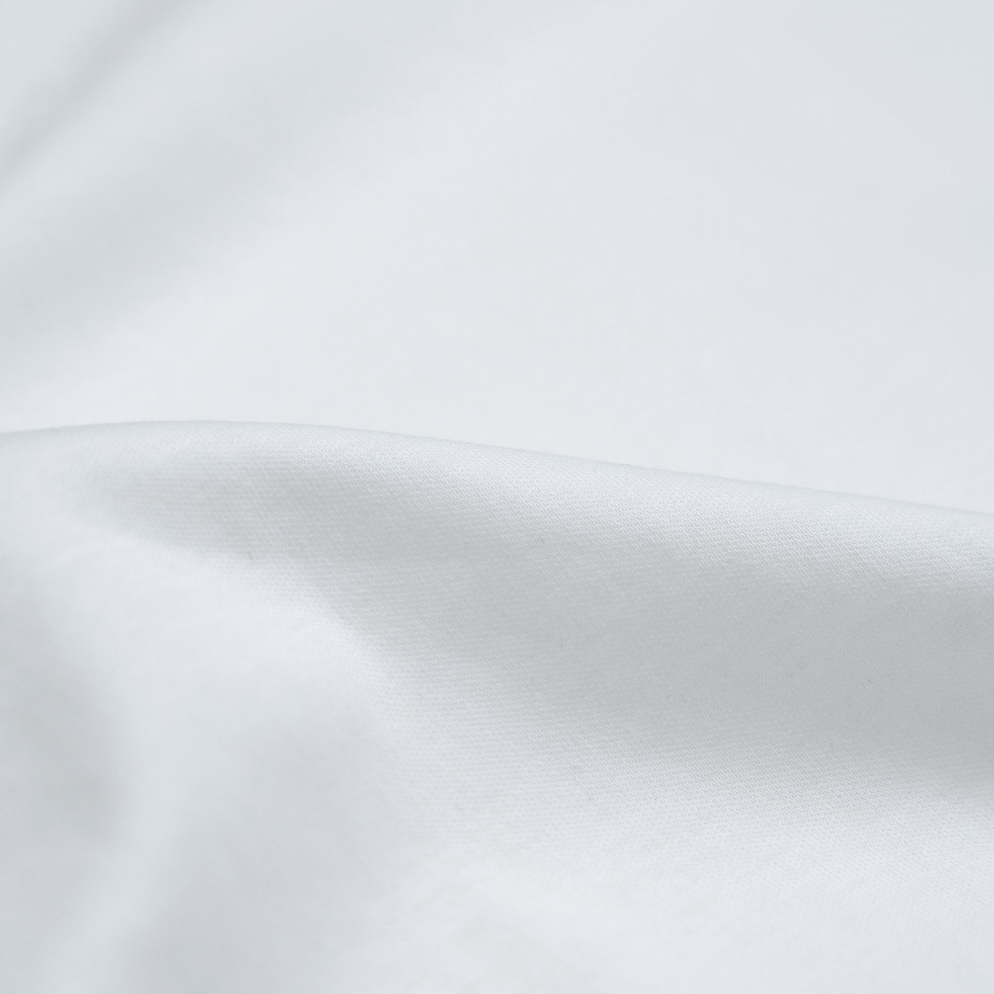 Pima Reserve Crew Pocket T-Shirt model Matteo in White