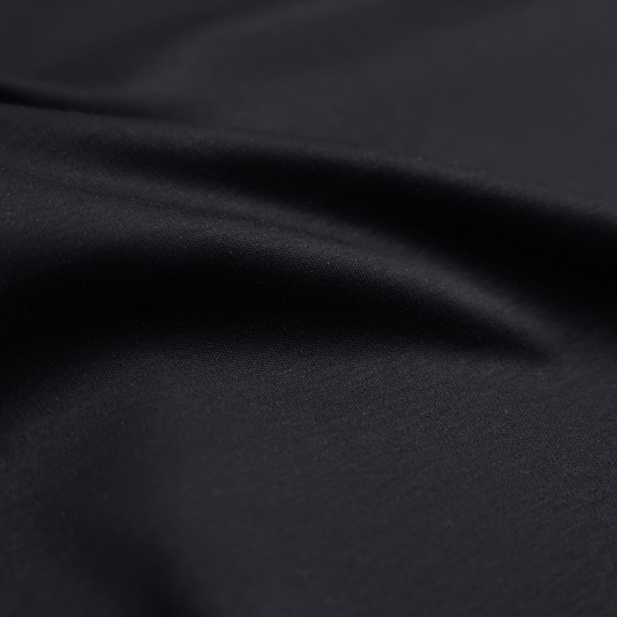 Pima Reserve Oversized T-Shirt model Matteo in Black