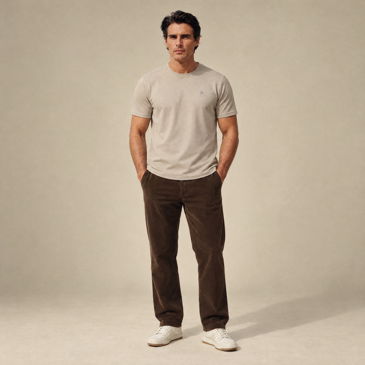 Mulberry Emblem Crew T-Shirt model Matteo in Beige