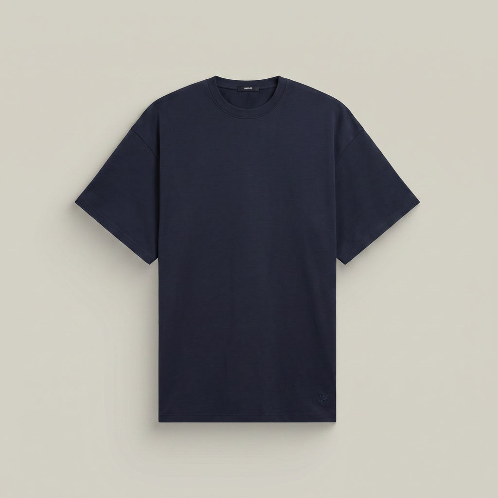 Pima Reserve Oversized T-Shirt model Matteo in Navy