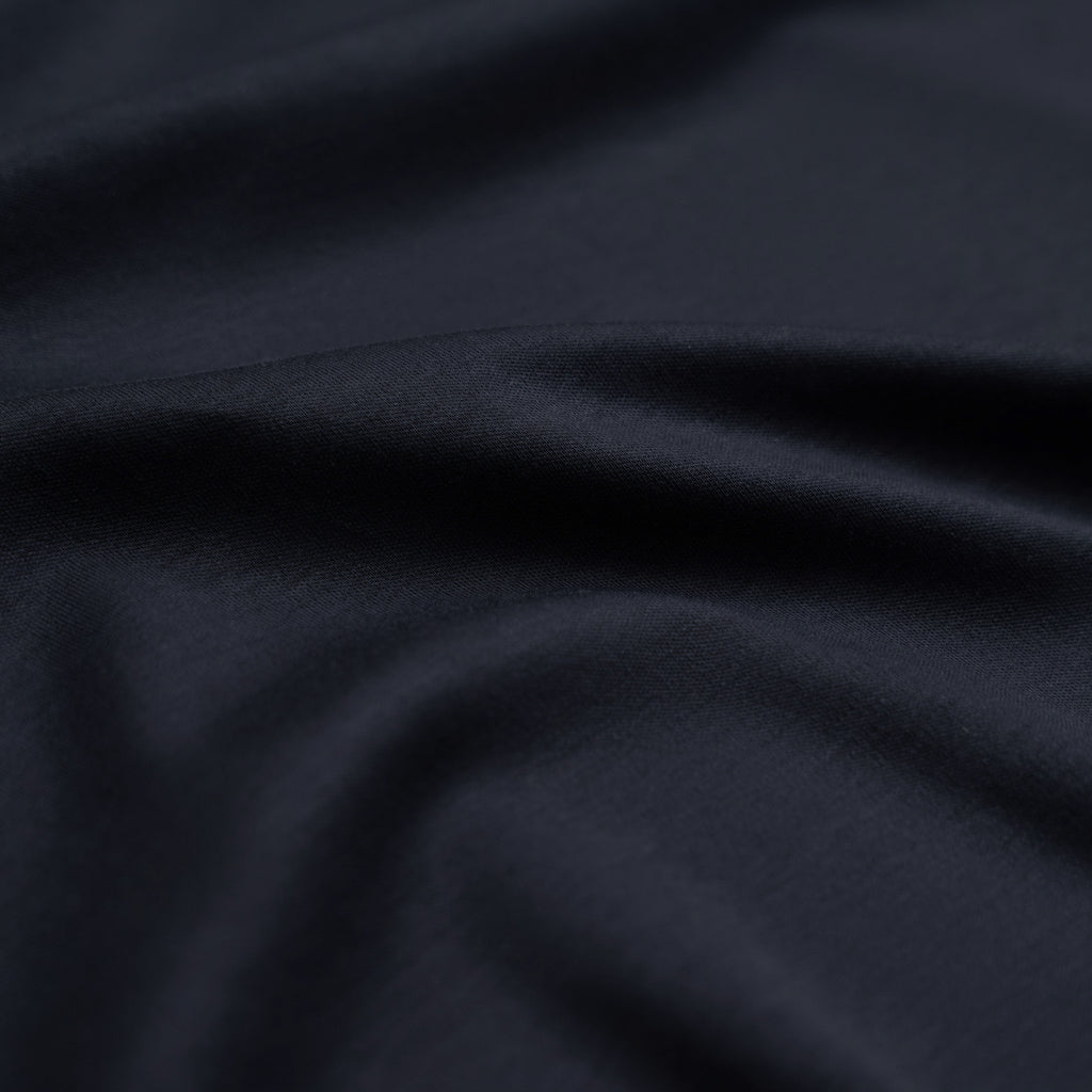 Pima Reserve Oversized T-Shirt model Matteo in Navy