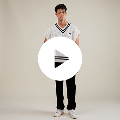 Tags:(Large | 6'1" - 165) Custom t-shirt tee model Jessey in Creme