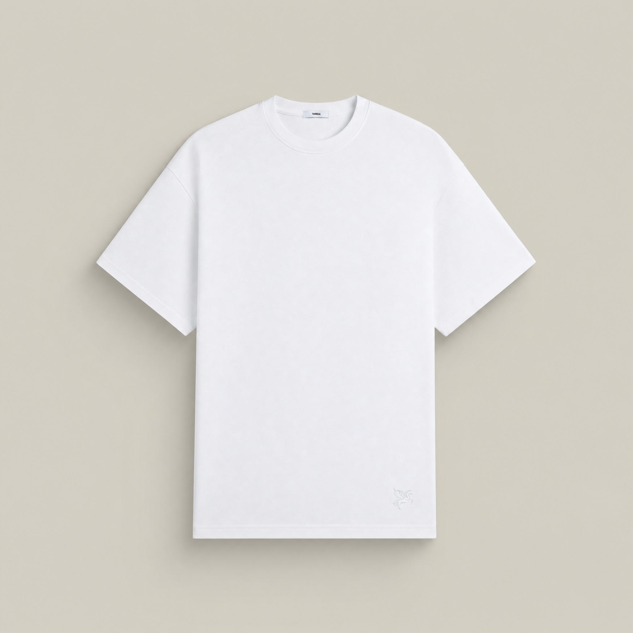 Pima Reserve Oversized T-Shirt model Matteo in White