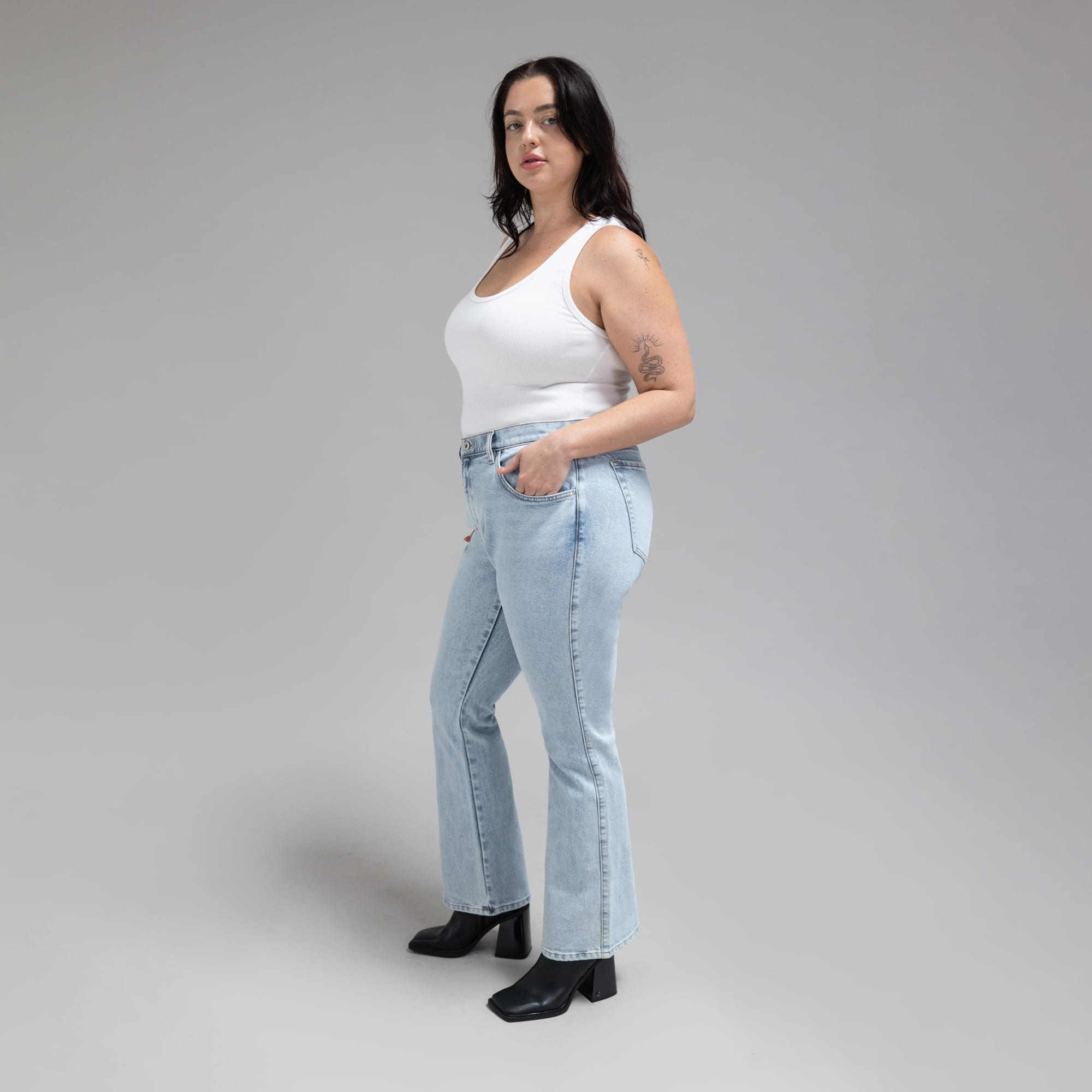 Tags:(5'9"|14-16) custom bootcut jeans vintage model Faye in Vintage Gin
