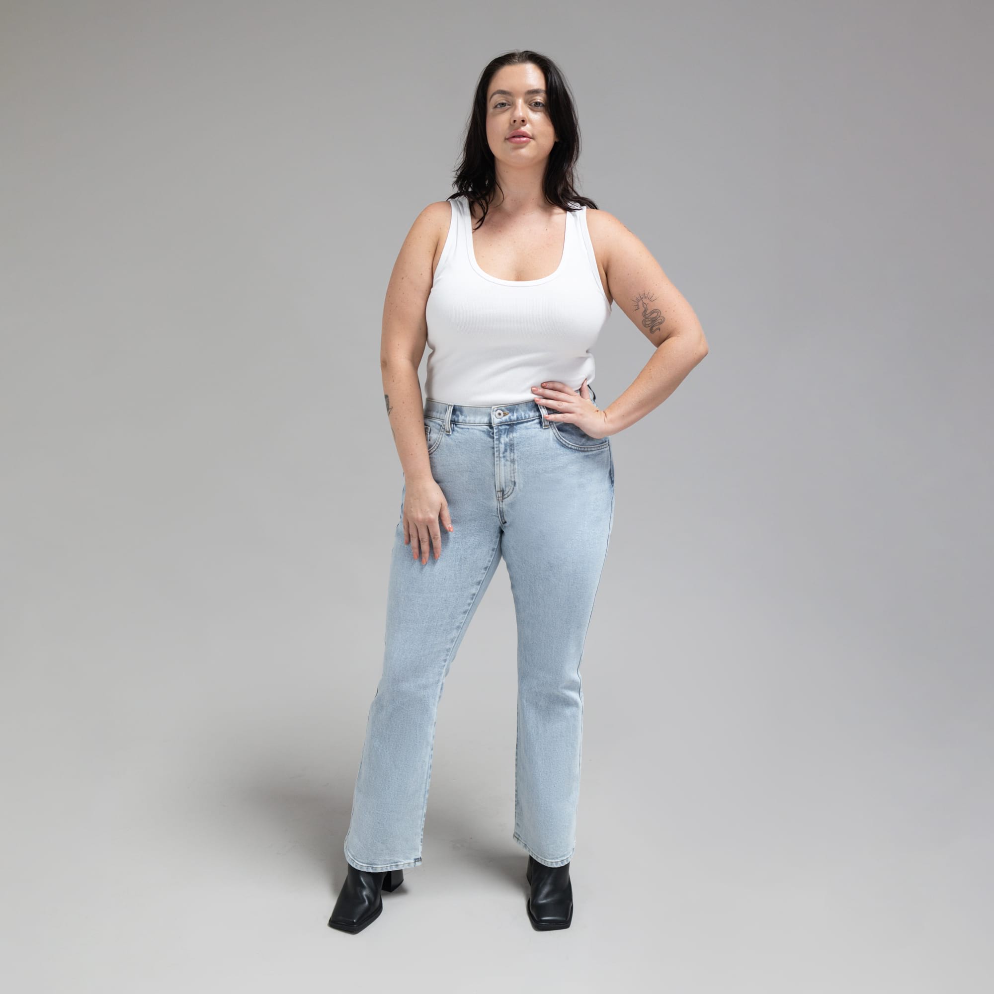 Tags:(5'9"|14-16) custom bootcut jeans vintage model Faye in Vintage Gin