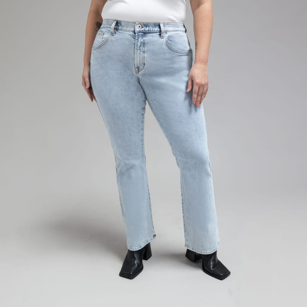 Tags:(5'9"|14-16) custom bootcut jeans vintage model Faye in Vintage Gin