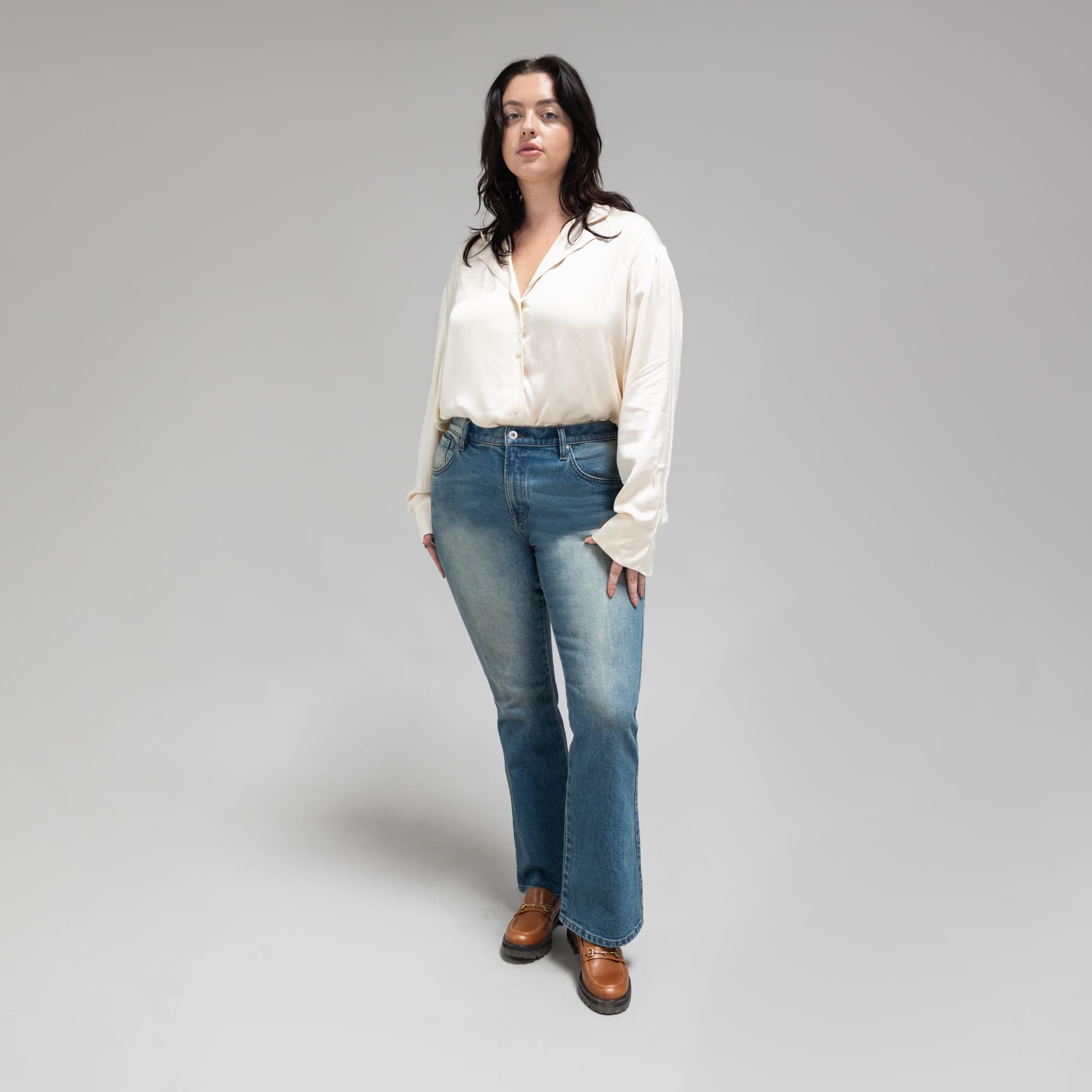 Tags:(5'9"|14-16) custom bootcut jeans vintage model Faye in Indigo Dune