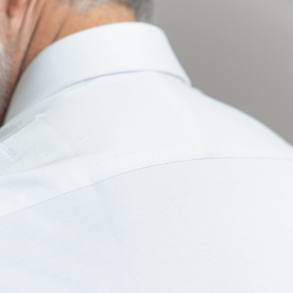 Custom Bespoke Tailored Spread Shirt model Guillermo in White PureTech