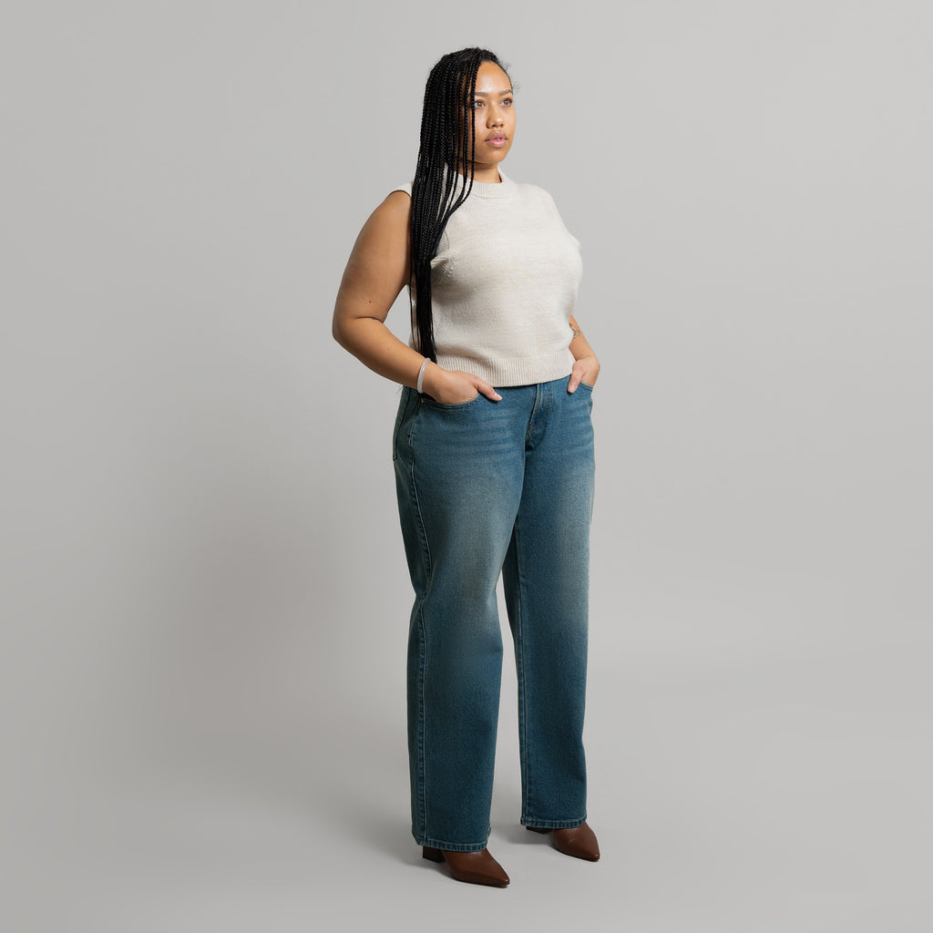 Tags:(5'2"|10-12) True vintage relaxed straight jeans custom sizeless tailored model Alysa in Indigo Dune