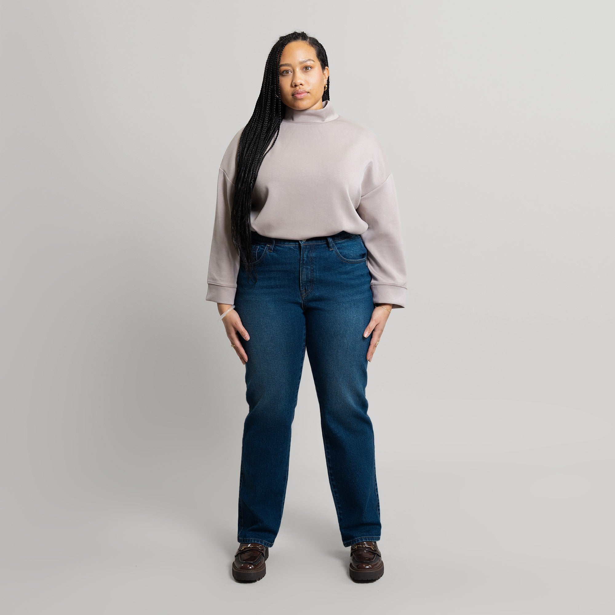 Tags:(5'2"|10-12) True straight jeans custom sizeless tailored model Alysa in Faded Sur