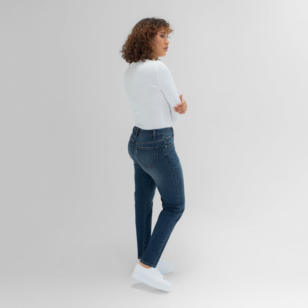 Tags:(5'9"|8-10) custom air cigarette jeans model Brianna in Sur Blue