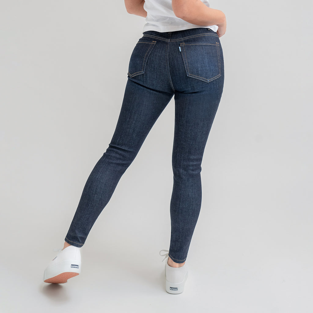Tags:(5'5"|0-2) Bespoke Custom Jeans Women's Denim For Women High-Waisted model Sophia in Dark Wash