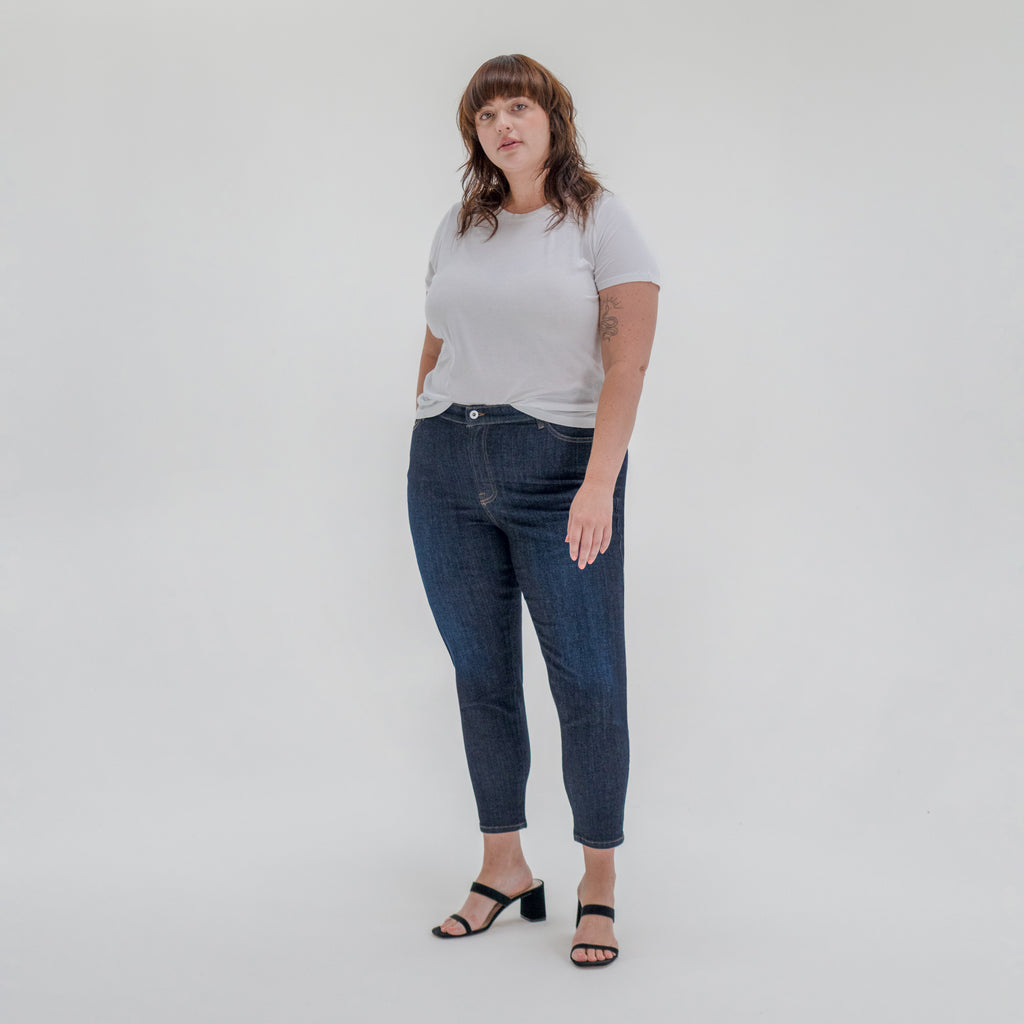 Tags:(5'9"|14-16) Custom Jeans Women's Denim For Women High-Waisted Plus Size model Faye in Dark Wash