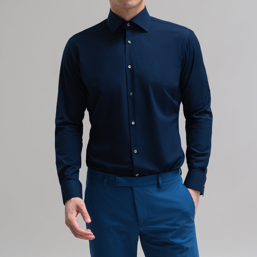 Custom Bespoke Tailored Spread Shirt model Jesse in Navy BreezeTech