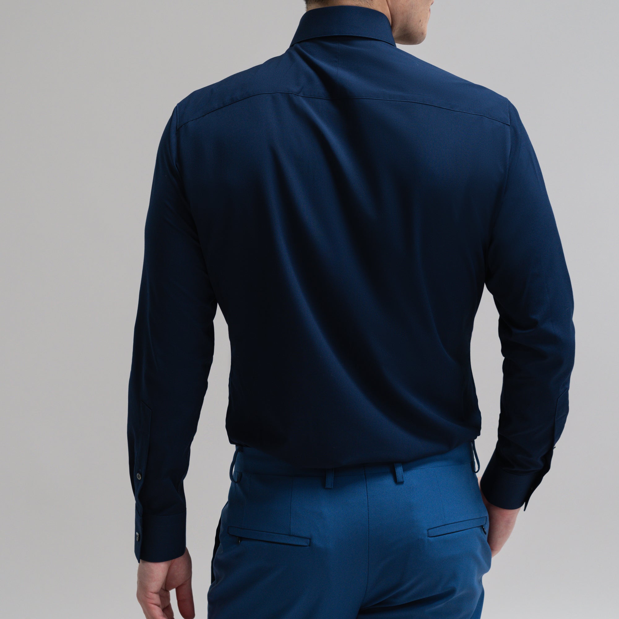 Custom Bespoke Tailored Spread Shirt model Jesse in Navy BreezeTech