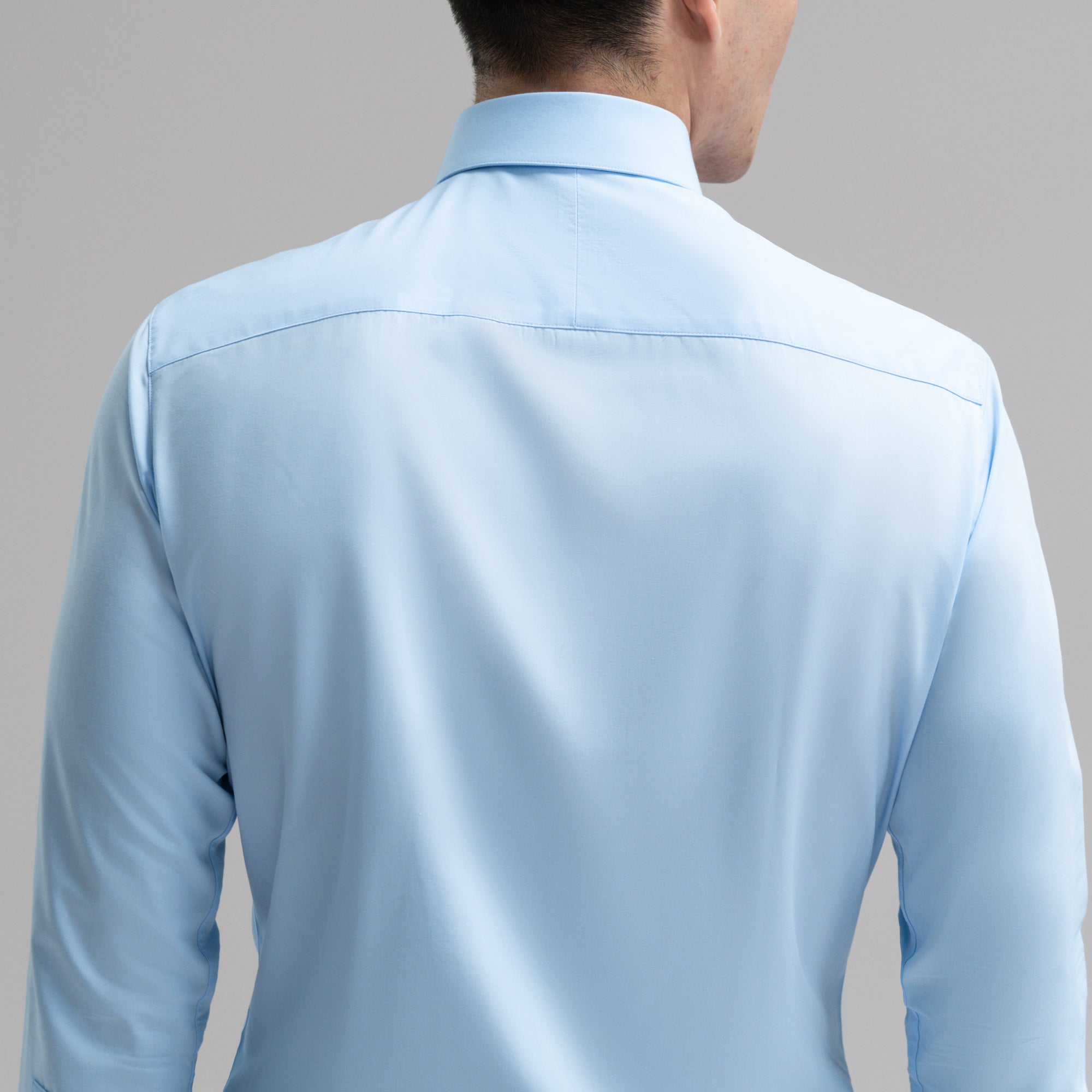 Custom Bespoke Tailored Spread Shirt model Jesse in Light Blue BreezeTech