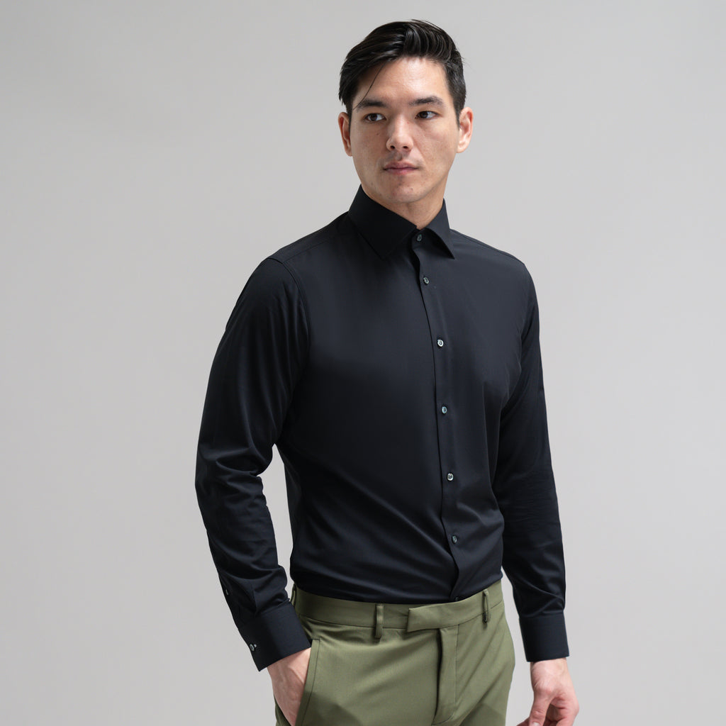 Custom Bespoke Tailored Spread Shirt model Jesse in Black BreezeTech
